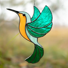 Laden Sie das Bild in den Galerie-Viewer, Farbenfrohe Kolibri-Windspiele aus Acryl