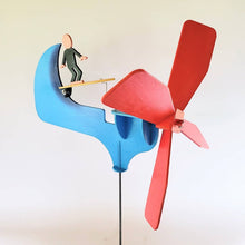 Laden Sie das Bild in den Galerie-Viewer, Lustige Gartendekoration - Whirligig