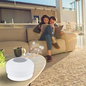 Wasserdichter Bluetooth-Lautsprecher mit bunten Lichtern