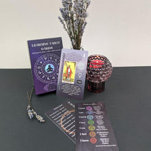 Laden Sie das Bild in den Galerie-Viewer, Tarotkarten-Deck mit den dazugehörigen Bedeutungen lernen