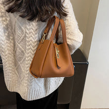 Laden Sie das Bild in den Galerie-Viewer, Ledereimer-Tasche