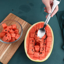 Laden Sie das Bild in den Galerie-Viewer, 2-in-1 Wassermelonenschneider aus Edelstahl