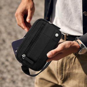 Gesteppte Geldbörse mit Armband