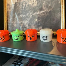 Laden Sie das Bild in den Galerie-Viewer, Halloween-Süßigkeiten-Glas