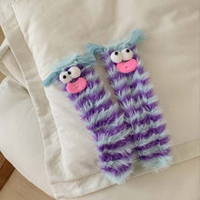 Laden Sie das Bild in den Galerie-Viewer, Warme bequeme flauschige Cartoon-Monstersocken