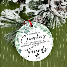 Laden Sie das Bild in den Galerie-Viewer, Weihnachten Coworker-Anhänger