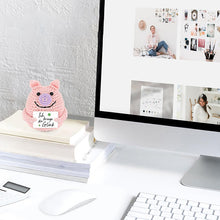 Laden Sie das Bild in den Galerie-Viewer, Rosa gestrickte Schweinchenpuppe