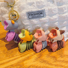 Laden Sie das Bild in den Galerie-Viewer, Schlüsselanhänger mit Cartoon-Tier-Mini-Schreibtischlampe