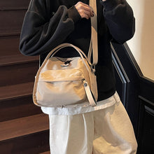Laden Sie das Bild in den Galerie-Viewer, Leichte Minimalistische Nylon-Tasche