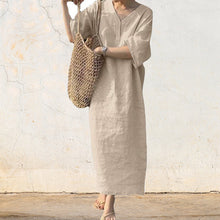 Laden Sie das Bild in den Galerie-Viewer, Sommerkleid mit V-Ausschnitt aus Leinen und Baumwolle