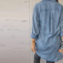 Laden Sie das Bild in den Galerie-Viewer, Bequemes, langes Denim-Mantelhemd