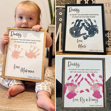 Laden Sie das Bild in den Galerie-Viewer, Personalisiertes Papa-Handabdruckschild aus Holz, DIY-Geschenk zum Vatertag