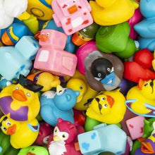 Laden Sie das Bild in den Galerie-Viewer, Jeep-Entenpuppe