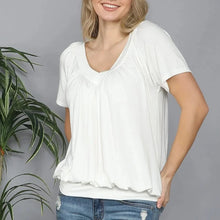 Laden Sie das Bild in den Galerie-Viewer, Einfarbiges T-Shirt-Oberteil mit Faltendesign