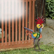 Laden Sie das Bild in den Galerie-Viewer, Lustige Gartenhahnstatue