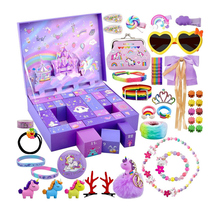 Laden Sie das Bild in den Galerie-Viewer, Blindschachteln für Weihnachtsgeschenke