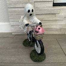 Laden Sie das Bild in den Galerie-Viewer, Geisterreitendes Fahrradornament, Halloween-Dekoration