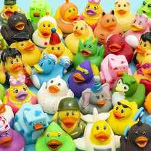 Laden Sie das Bild in den Galerie-Viewer, Jeep-Entenpuppe