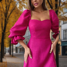 Laden Sie das Bild in den Galerie-Viewer, Geschlitztes Kleid mit Prinzessinnenärmeln