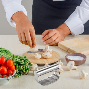 Neuer Knoblauchpresser aus Edelstahl