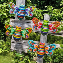 Laden Sie das Bild in den Galerie-Viewer, Kunstskulptur „Eiserne Biene“, hängende Wanddekoration für den Garten