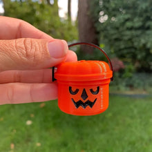 Laden Sie das Bild in den Galerie-Viewer, Halloween-Süßigkeiten-Glas
