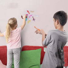 Laden Sie das Bild in den Galerie-Viewer, Schleuder Dinosaurier Spielzeug (Farben zufällig)