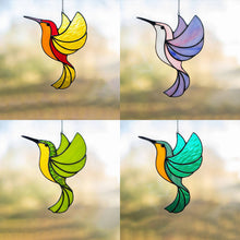 Laden Sie das Bild in den Galerie-Viewer, Farbenfrohe Kolibri-Windspiele aus Acryl
