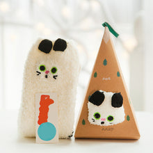 Laden Sie das Bild in den Galerie-Viewer, Weihnachtsgeschenkbox-Handtuchsocken – Weihnachtsball-Bodensocken