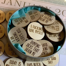 Laden Sie das Bild in den Galerie-Viewer, Mini-Schwörer-Affirmationsscheiben