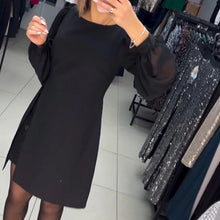 Laden Sie das Bild in den Galerie-Viewer, Elegantes einfarbiges Kleid