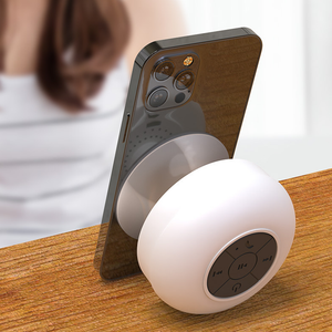 Wasserdichter Bluetooth-Lautsprecher mit bunten Lichtern