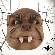 Laden Sie das Bild in den Galerie-Viewer, Horror-Kopf-Ornament aus Harz