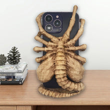 Laden Sie das Bild in den Galerie-Viewer, Speziell geformter Handyhalter