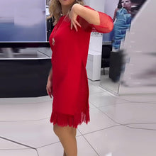 Laden Sie das Bild in den Galerie-Viewer, Einfarbiges Paillettenkleid mit Netznähten