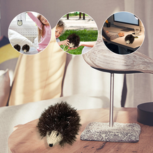 Laden Sie das Bild in den Galerie-Viewer, Gestrickter Igel Ornament