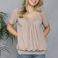 Laden Sie das Bild in den Galerie-Viewer, Einfarbiges T-Shirt-Oberteil mit Faltendesign