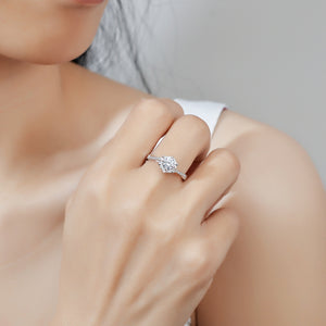 Raffinierter klassischer verstellbarer Ring