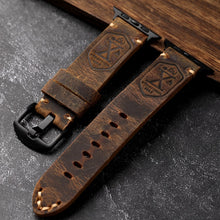 Laden Sie das Bild in den Galerie-Viewer, Handgefertigtes Vintage Leder-Apple-Watch-Band