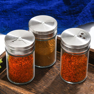 Set aus Glas-Gewürzgläsern