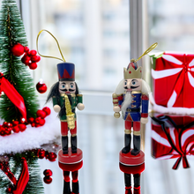 Laden Sie das Bild in den Galerie-Viewer, Nussknacker Puppenspieler Ornament