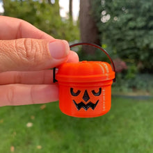Laden Sie das Bild in den Galerie-Viewer, Halloween-Süßigkeiten-Glas
