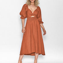 Laden Sie das Bild in den Galerie-Viewer, Kleid mit Rüschen und Laternenärmeln