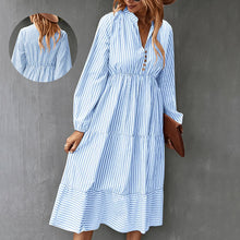 Laden Sie das Bild in den Galerie-Viewer, Langärmeliges Kleid mit Streifendruck