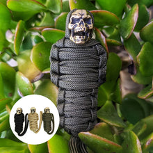 Laden Sie das Bild in den Galerie-Viewer, Paracord Mumie Messing Totenkopf Schlüsselanhänger
