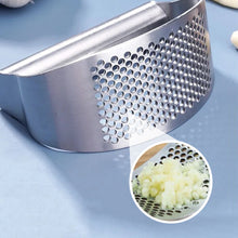 Laden Sie das Bild in den Galerie-Viewer, Manuelle Knoblauchpresse aus Edelstahl