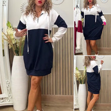 Laden Sie das Bild in den Galerie-Viewer, Kontrastreiches Sweatshirt-Kleid mit Kapuze