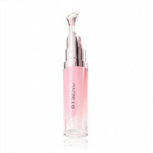 Laden Sie das Bild in den Galerie-Viewer, Brightening Moisturizing Lippenbalsam-Essenz