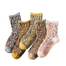 Laden Sie das Bild in den Galerie-Viewer, Vintage ethnische bestickte florale Damensocken