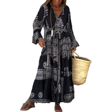 Laden Sie das Bild in den Galerie-Viewer, Langer Rock mit Ethno-Print und V-Ausschnitt